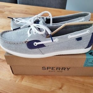 Sperry shoresider shoes